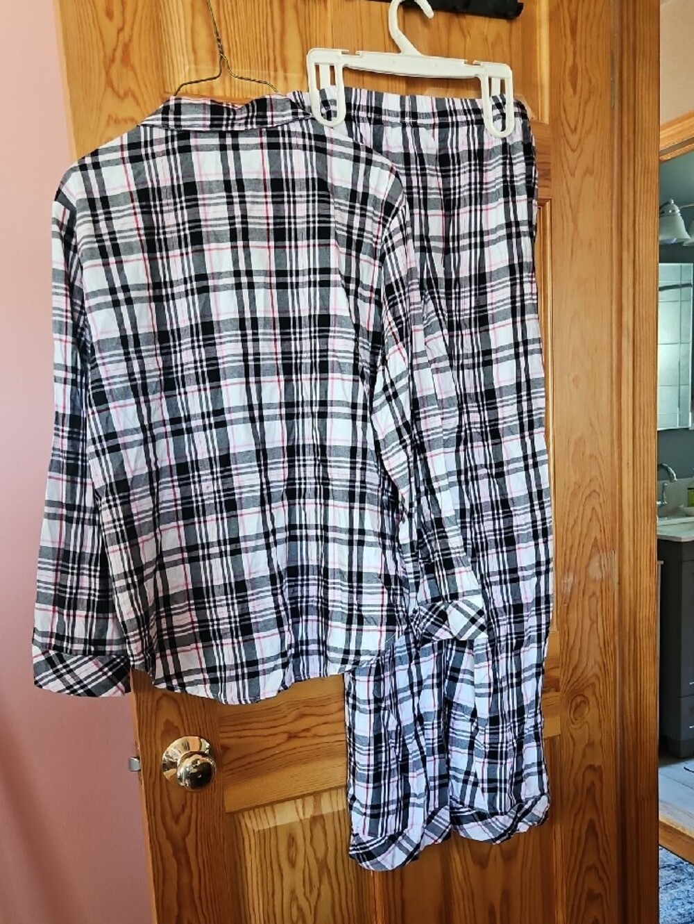Victoria's Secret Black White and Pink Plaid Pajama Set - Picture 2 of 6